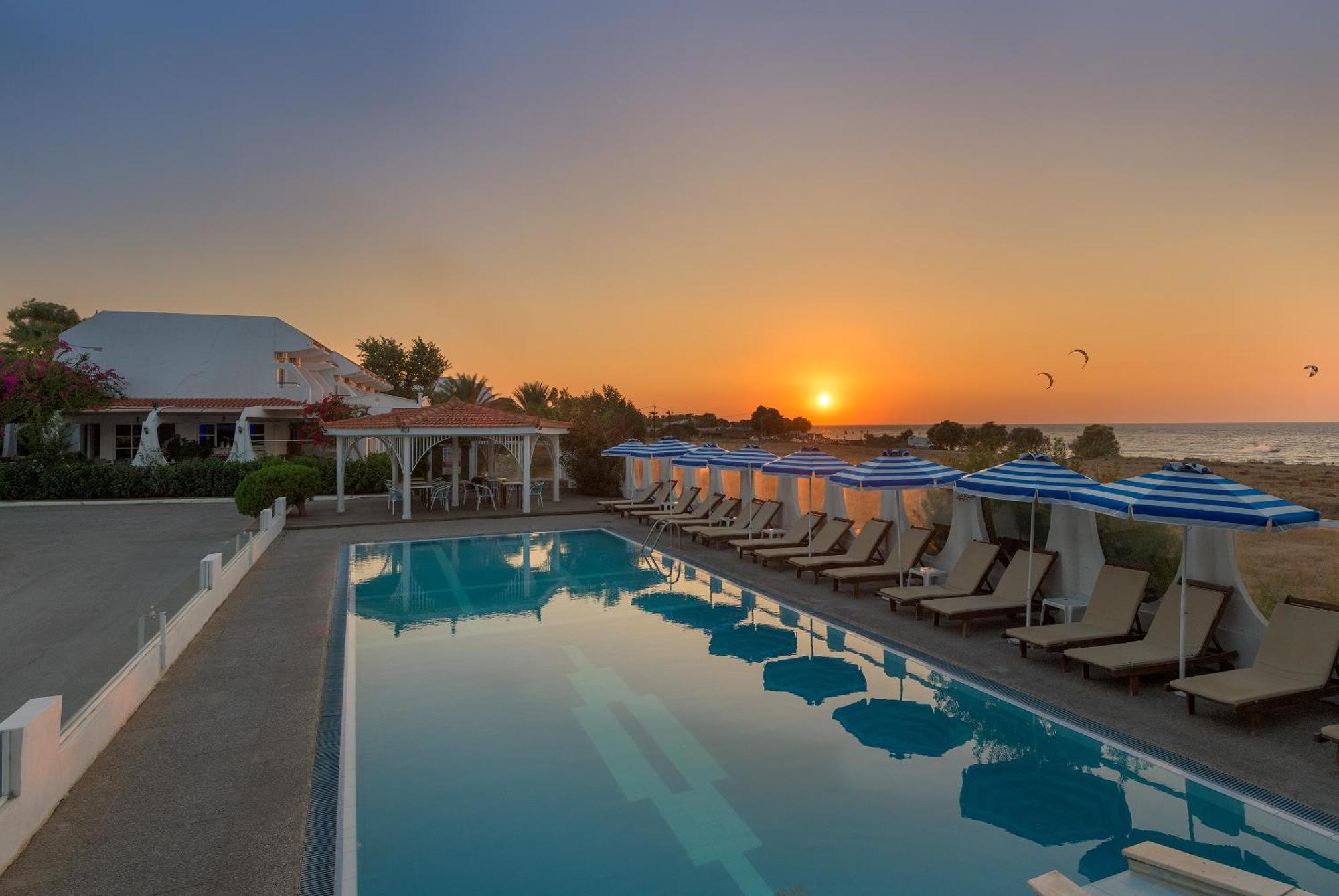 Nirvana Beach Hotel Theologos  Ngoại thất bức ảnh